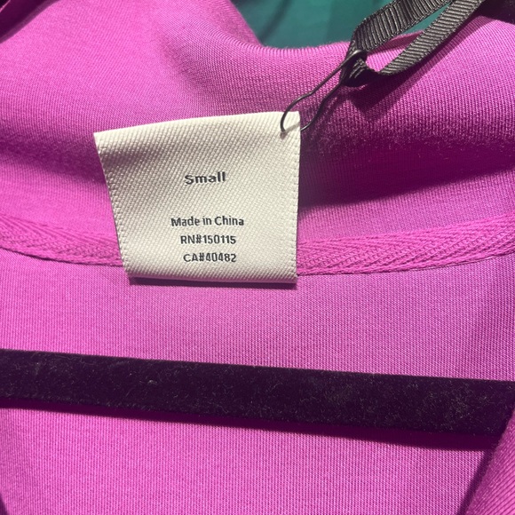 NWT Varley Magnolia 2.0 Tank. DoubleSoft. Color: striking purple. Size small - Picture 4 of 5